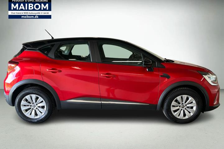 Rød Renault Captur fra 2020