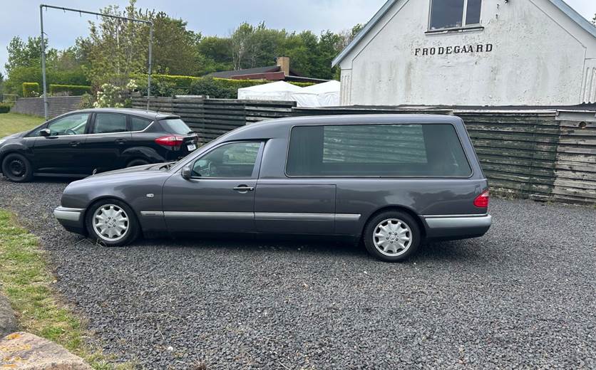 Mercedes E420 4,2 Avantgarde stc.