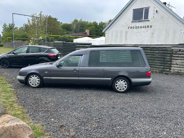 Mercedes E420 4,2 Avantgarde stc.