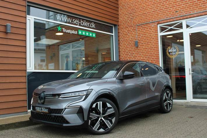 Grå Renault Megane E-Tech fra 2024