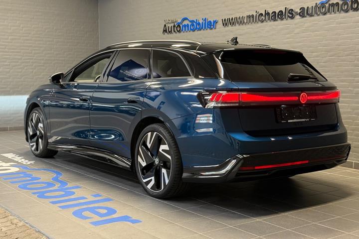 Blå VW ID.7 fra 2025