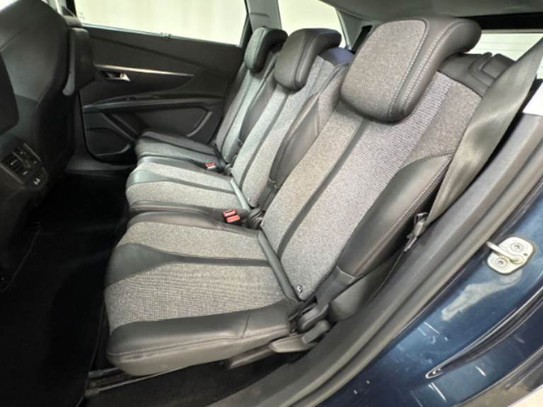 Peugeot 5008 1,5 BlueHDi 130 Allure EAT8 7prs