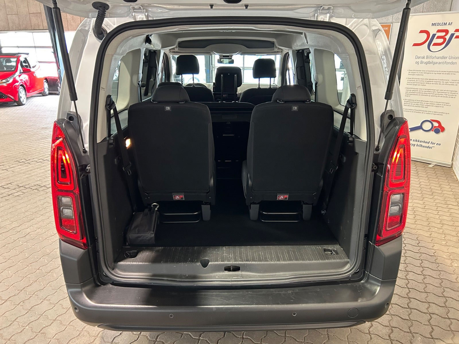 Hvid Citroën ë-Berlingo fra 2025