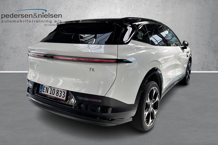 Hvid Zeekr 7X fra 2025