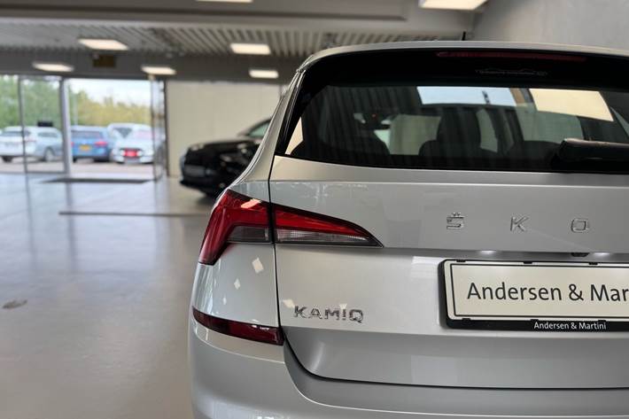 Sølv Skoda Kamiq fra 2022