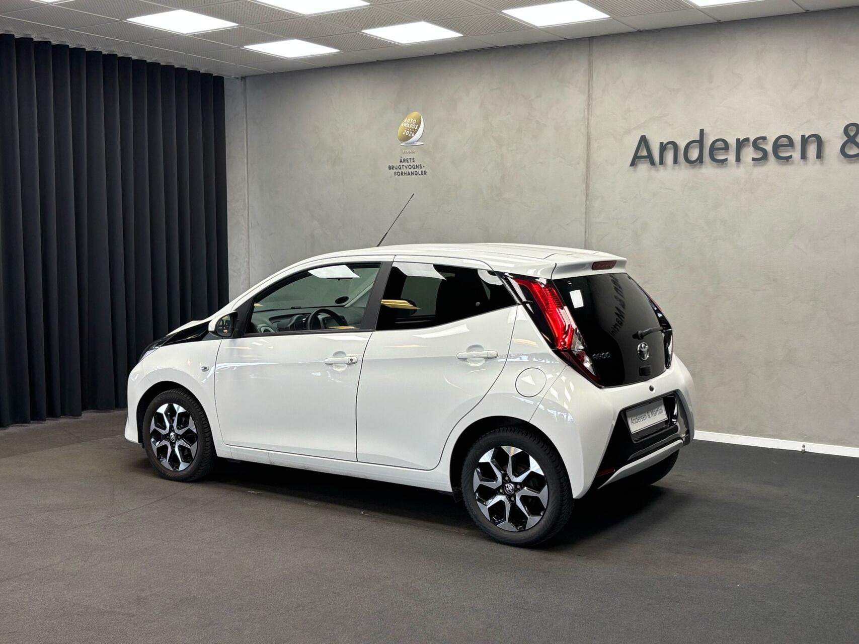 Hvid Toyota Aygo fra 2021