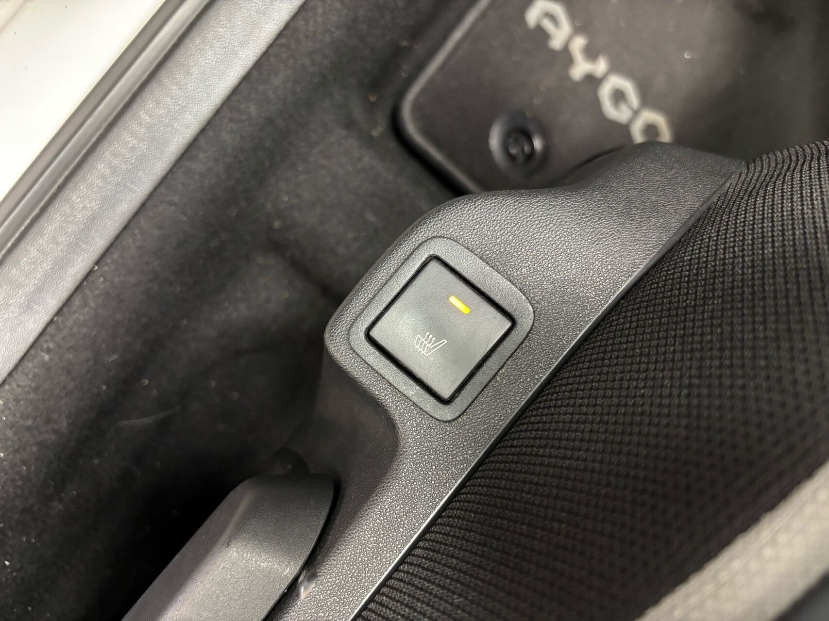 Hvid Toyota Aygo fra 2021
