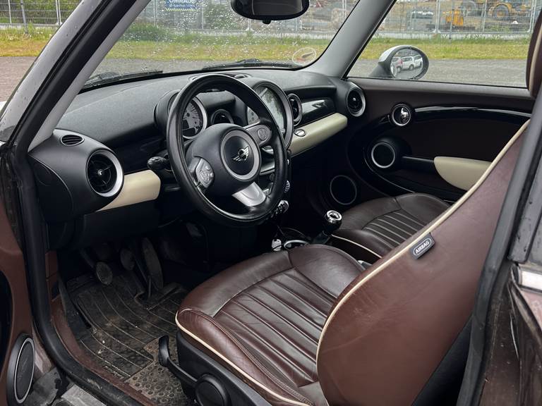Mini Clubman 1,6 COOPER CLUBMAN