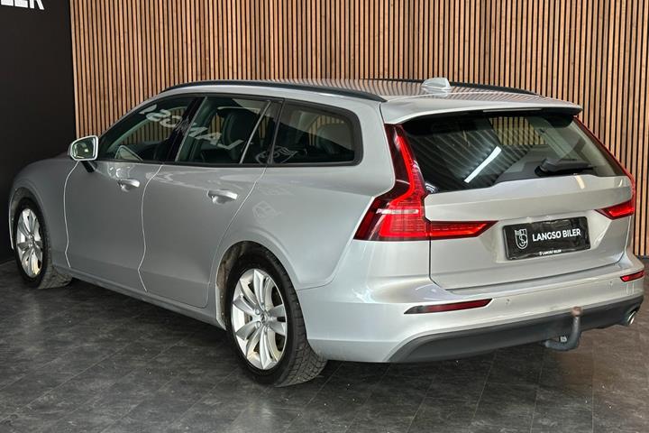 Sølv Volvo V60 fra 2018