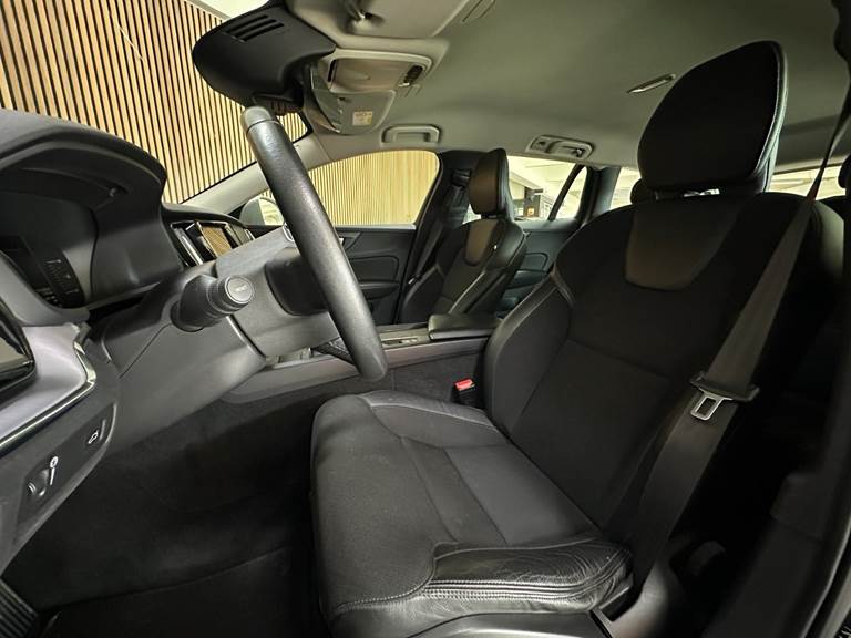 Volvo V60 2,0 D3 150 Momentum aut.