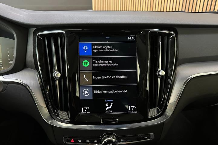Sølv Volvo V60 fra 2018