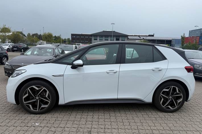 Hvid VW ID.3 fra 2023
