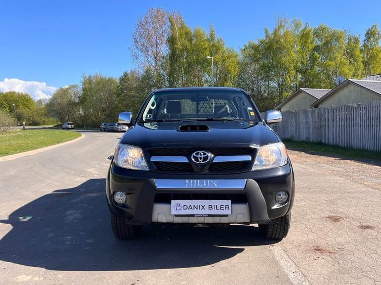 Toyota HiLux 3,0 D-4D Db.Kab 4x4 SR5 aut.