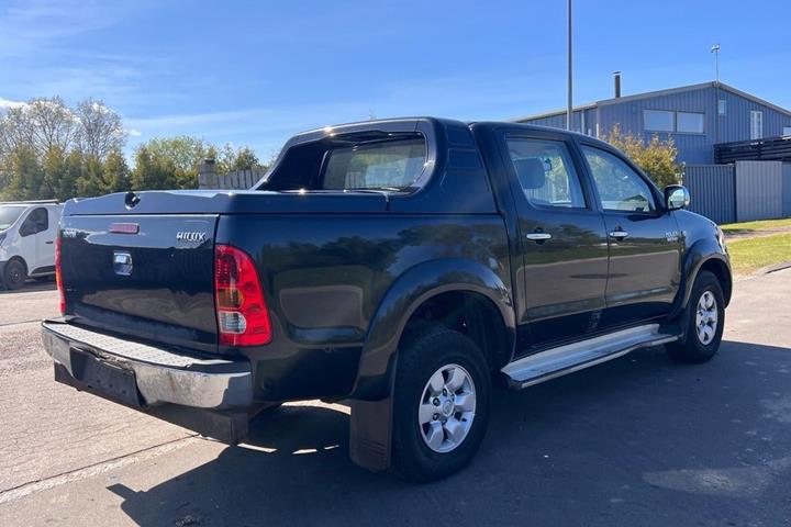 Sort Toyota HiLux fra 2008