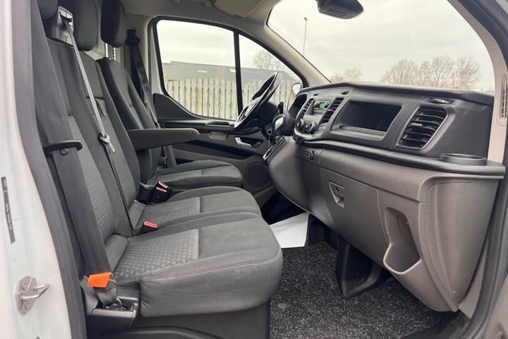Hvid Ford Transit Custom 300 L2 fra 2019