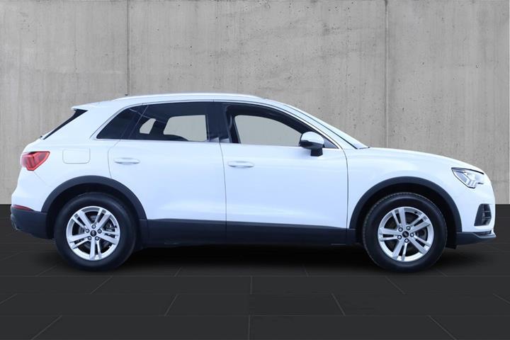 Hvid Audi Q3 fra 2022