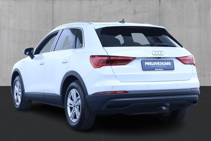 Hvid Audi Q3 fra 2022