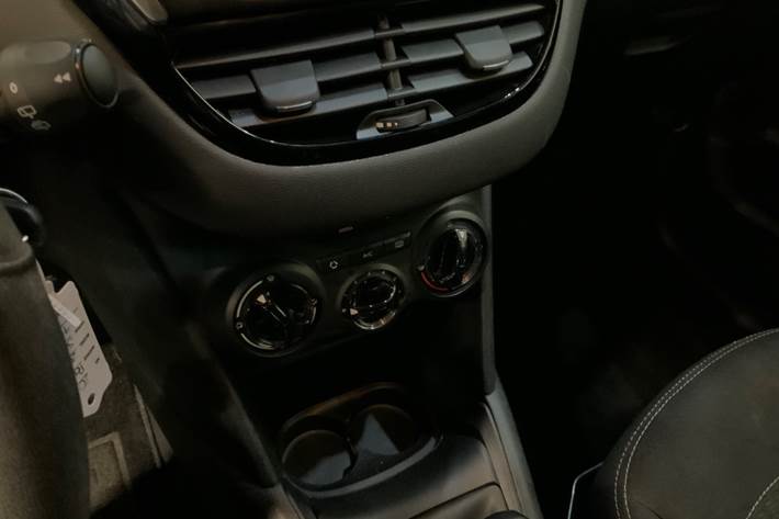 Sort Peugeot 208 fra 2016