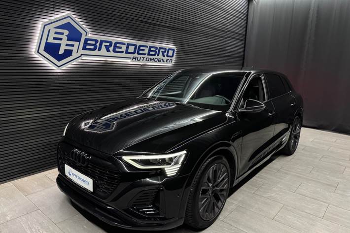 Sort Audi Q8 e-tron fra 2024