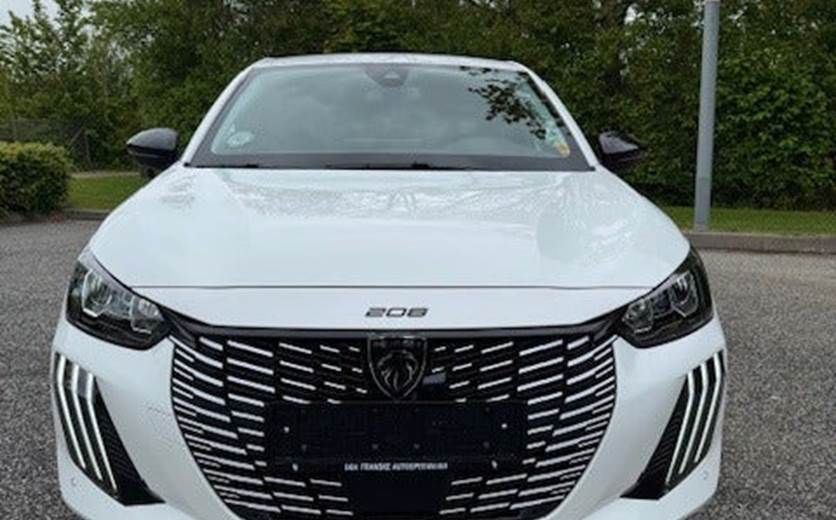 Peugeot 208 1,2 PureTech 100 Allure+