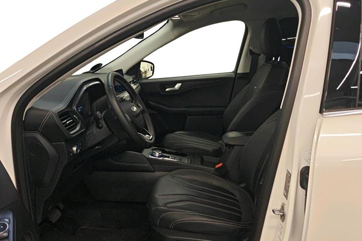 Hvid Ford Kuga fra 2021