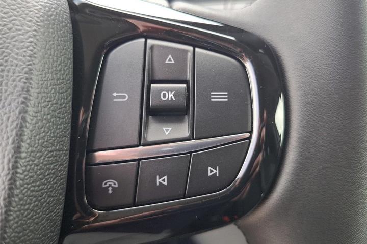 Hvid Ford Transit Custom 300 L2 fra 2024