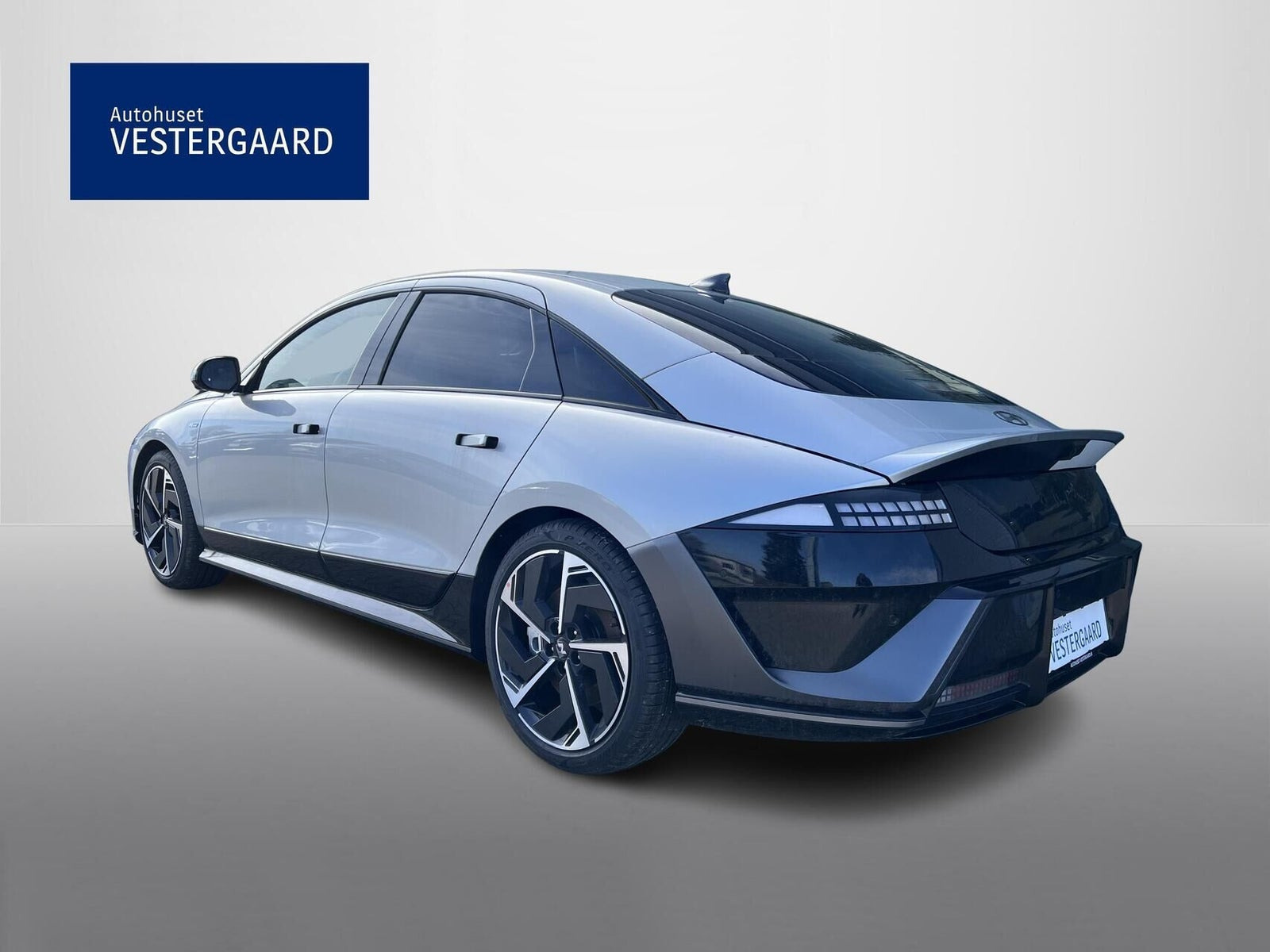 Sølv Hyundai Ioniq 6 fra 2026