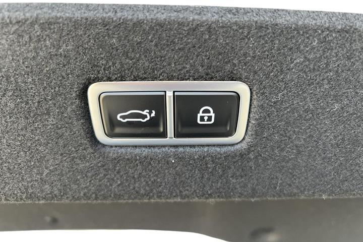 Sølv Hyundai Ioniq 6 fra 2026