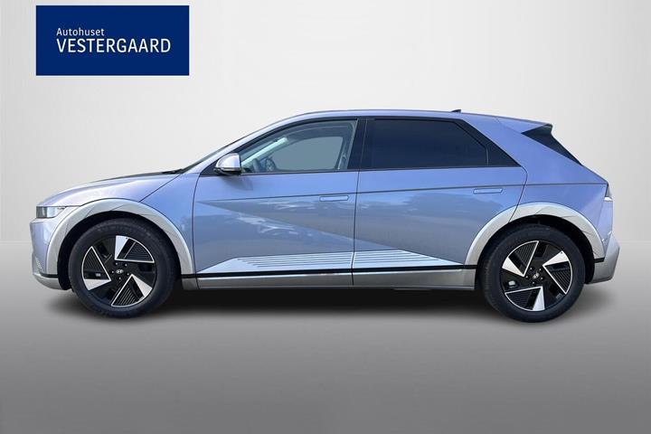 Blå Hyundai Ioniq 5 fra 2025