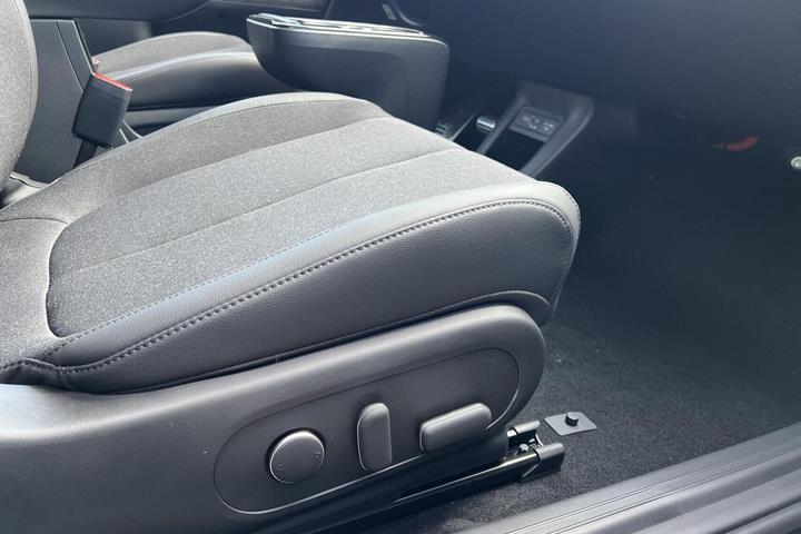 Blå Hyundai Ioniq 5 fra 2025