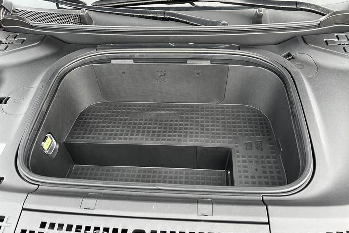 Brun Hyundai Ioniq 9 fra 2026