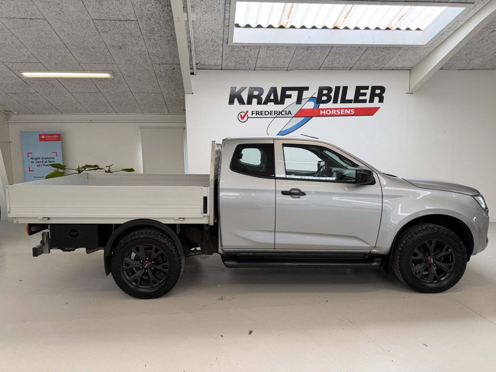 Sølv Isuzu D-Max fra 2024