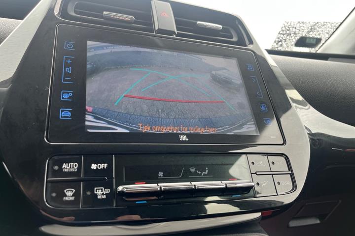 Rød Toyota Prius fra 2019