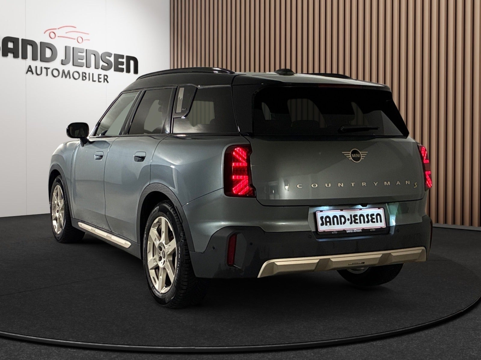 Grøn Mini Countryman SE fra 2025