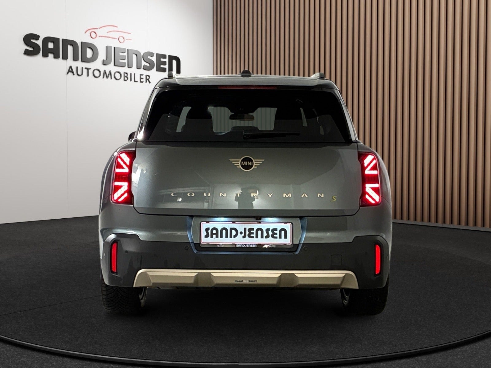 Grøn Mini Countryman SE fra 2025