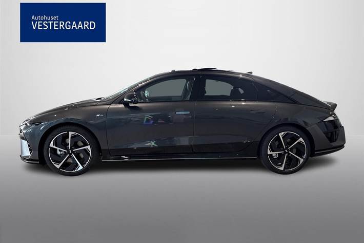 Grå Hyundai Ioniq 6 fra 2026
