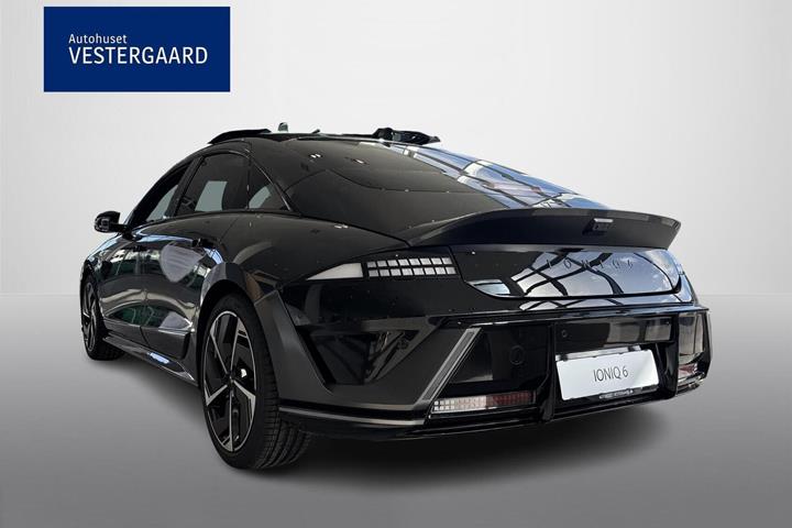 Grå Hyundai Ioniq 6 fra 2026