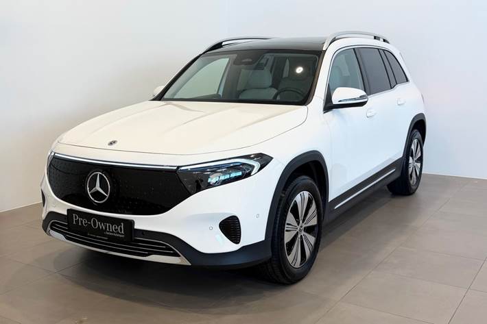 Hvid Mercedes EQB250+ fra 2025 set udefra