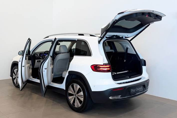 Hvid Mercedes EQB250+ fra 2025
