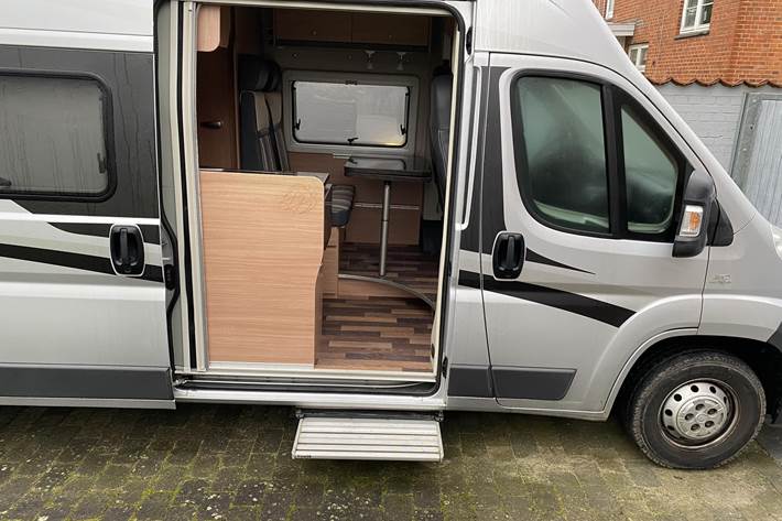 Sølv Fiat Ducato fra 2014