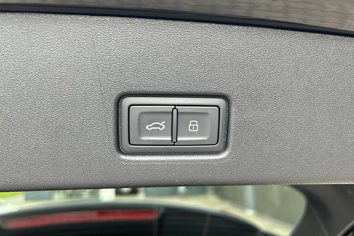 Sort Audi Q4 fra 2024