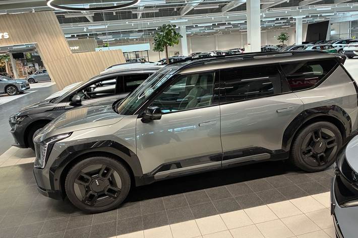 Grå Kia EV9 fra 2024