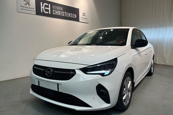 Hvid Opel Corsa fra 2021