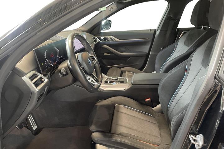 Sort BMW i4 fra 2025