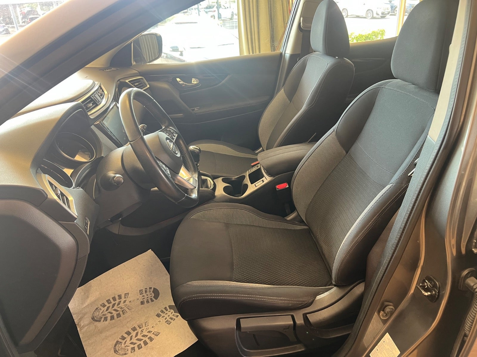 Grøn Nissan Qashqai fra 2017