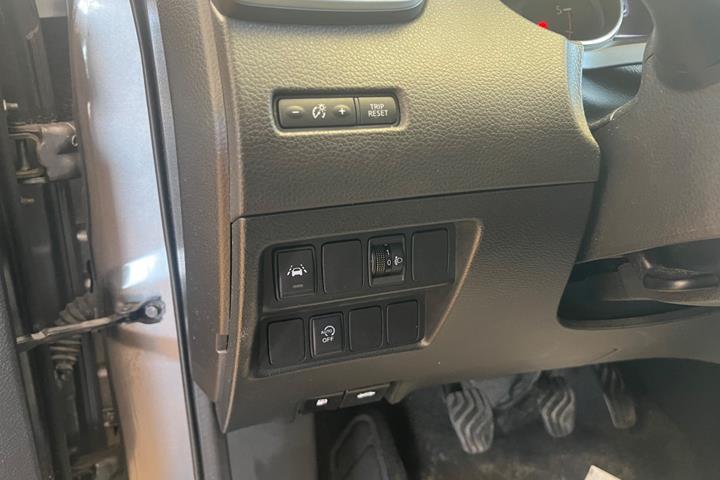 Grøn Nissan Qashqai fra 2017
