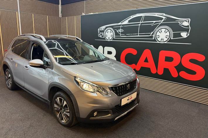 Grå Peugeot 2008 fra 2019