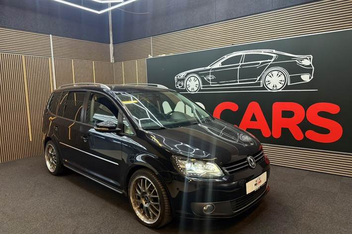 Sort VW Touran fra 2013