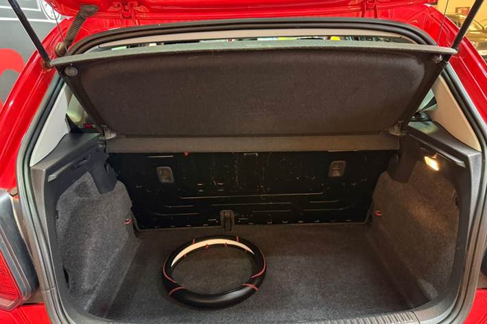 Rød VW Polo fra 2014