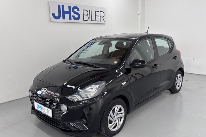 Sort Hyundai i10 fra 2023 set udefra